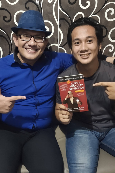 BUKU SUKSES MENYULAP KEHIDUPAN